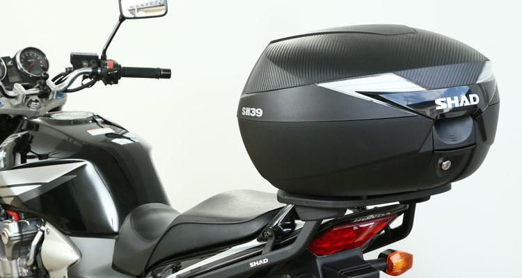 特集】SHAD 世界中のライダーに支持されるトップケース(1) - バイク