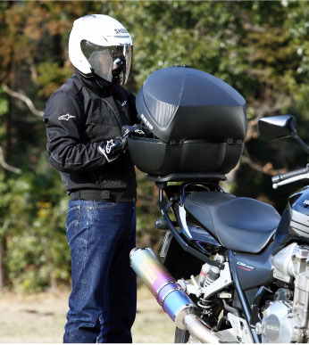 特集】SHAD 世界中のライダーに支持されるトップケース(2) - バイク