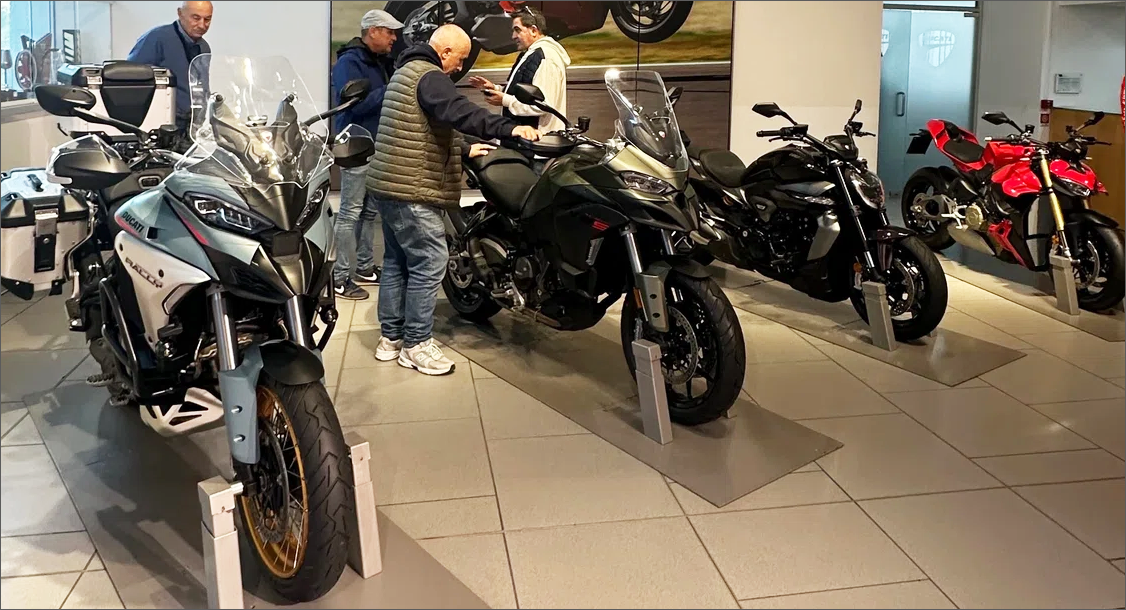 ドゥカティ工場訪問――「加工→組立→テスト→物流→人材→環境→レース」が一本につながる現場