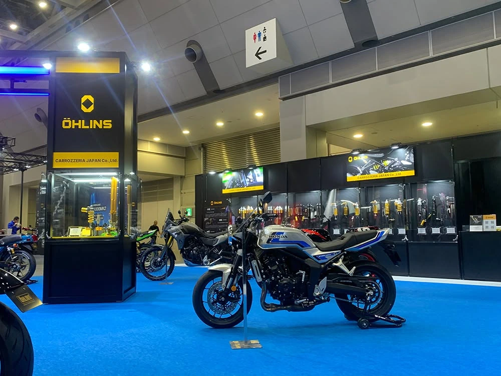 東京モーターサイクルショー2026 OHLINS装着車