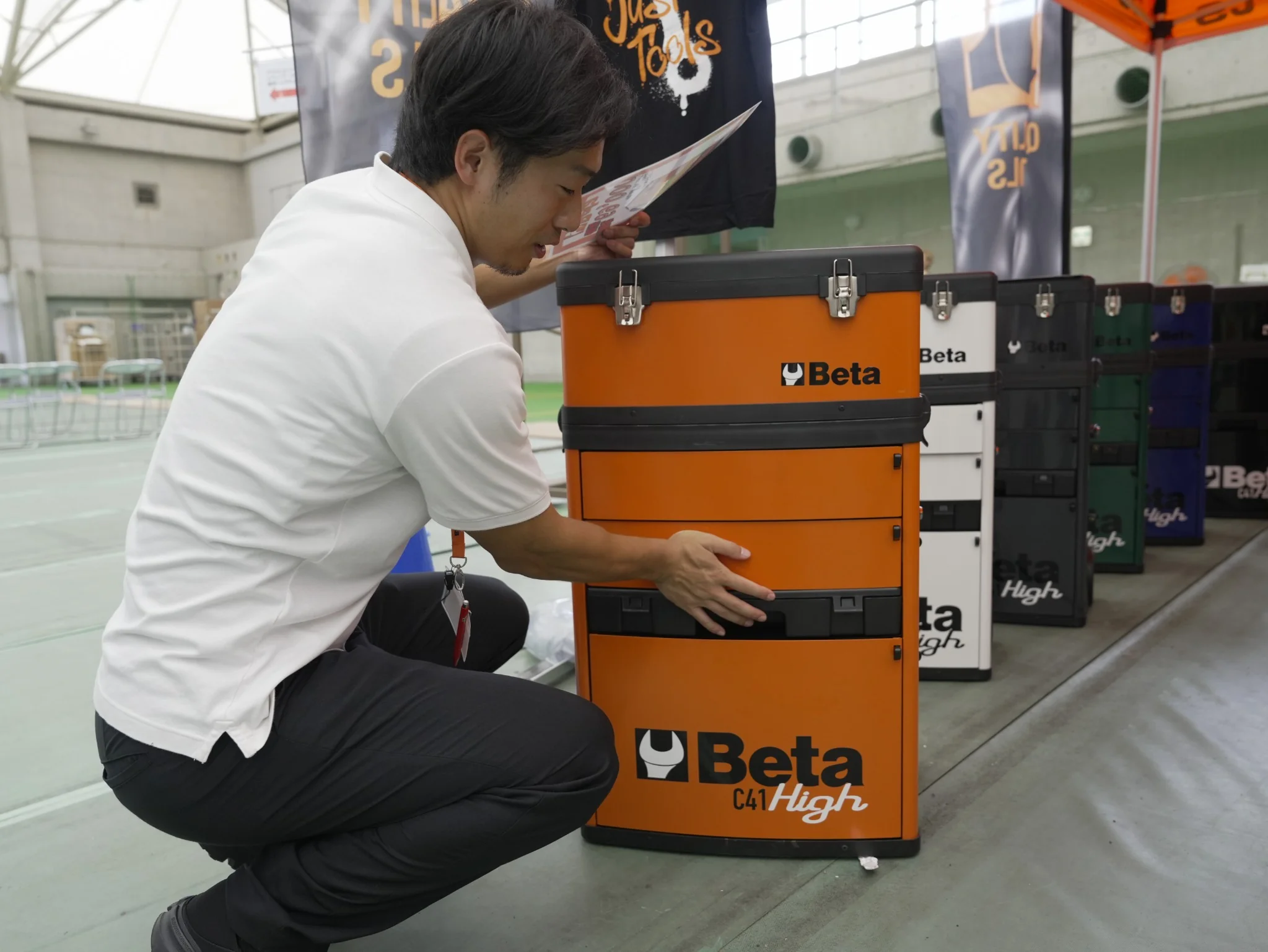 Beta C41H Highの多段式収納構造