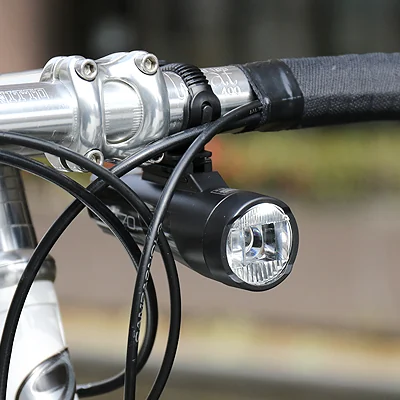 CATEYE GVOLT70 フロントライトの使用イメージ